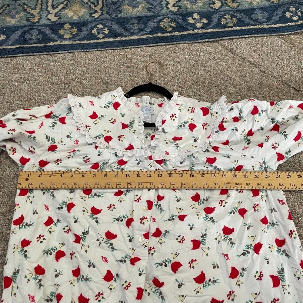 Lanz of Salzburg Winter Cardinal Bird Cotton Nightgown - Picture 9 of 9